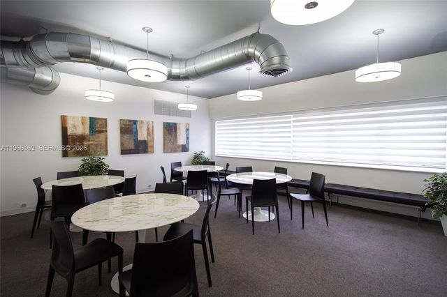 401 Golden Isles Dr 702, Hallandale Beach, FL 33009