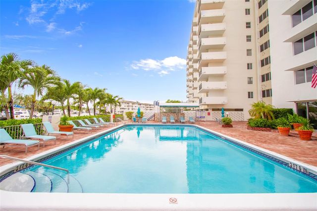 401 Golden Isles Dr 702, Hallandale Beach, FL 33009