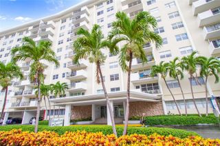 401 Golden Isles Dr 702, Hallandale Beach, FL 33009