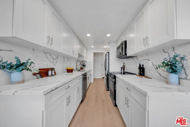 900 Euclid Street 307, Santa Monica, CA 90403