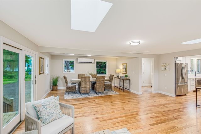 167 Center St, Groveland, MA 01834