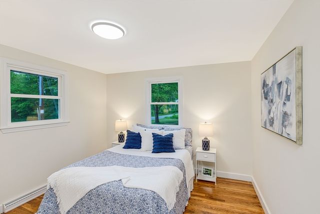 167 Center St, Groveland, MA 01834