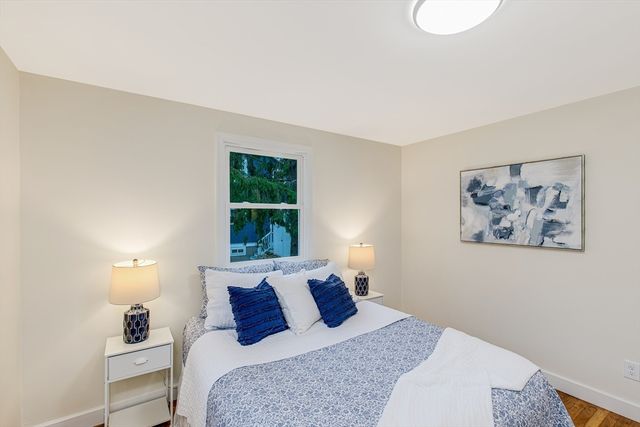 167 Center St, Groveland, MA 01834