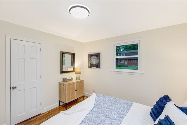 167 Center St, Groveland, MA 01834