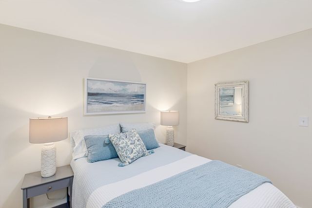 167 Center St, Groveland, MA 01834