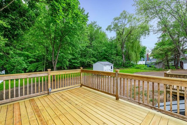 167 Center St, Groveland, MA 01834
