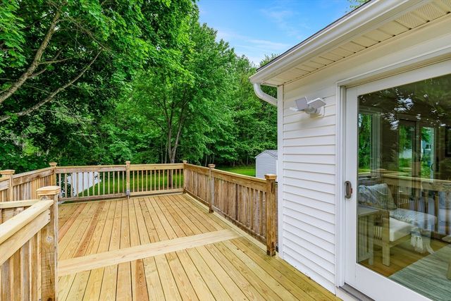 167 Center St, Groveland, MA 01834
