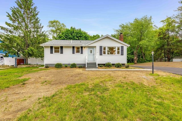 167 Center St, Groveland, MA 01834