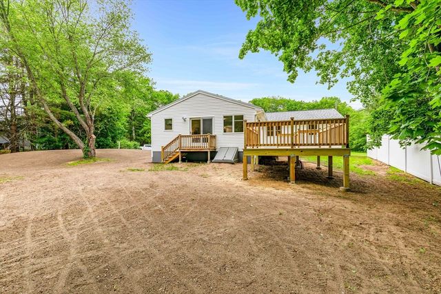 167 Center St, Groveland, MA 01834