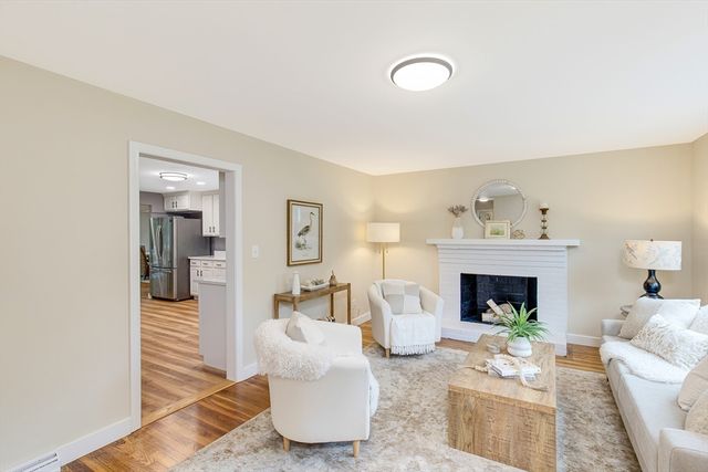 167 Center St, Groveland, MA 01834