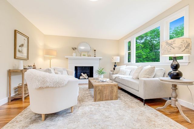 167 Center St, Groveland, MA 01834