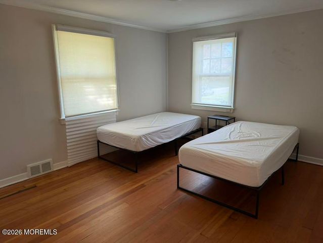 32 Baker Drive, West Long Branch, NJ 07764