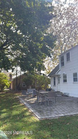 32 Baker Drive, West Long Branch, NJ 07764