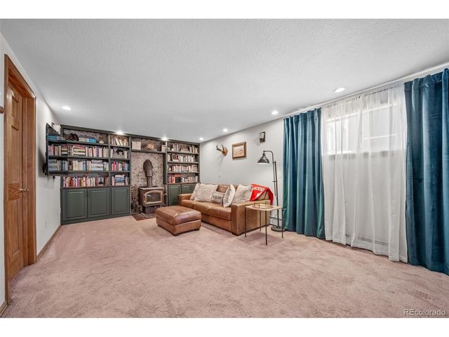7905 Ponderosa Ln, Parker, CO 80138