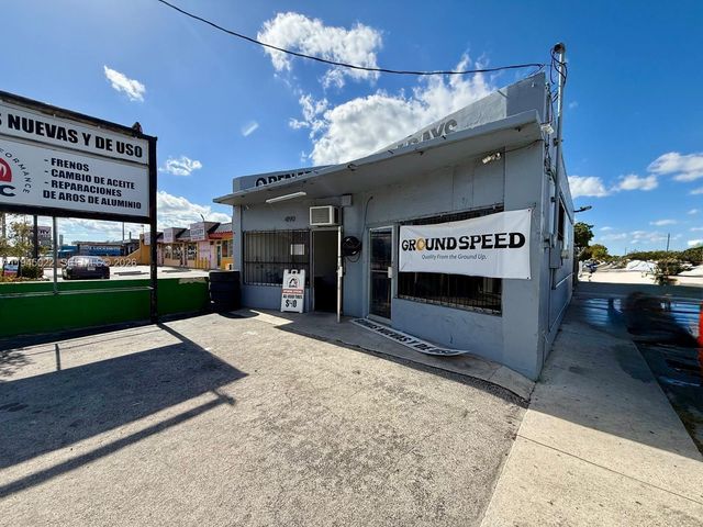 4190 E 4th Avenue, Hialeah, FL 33013