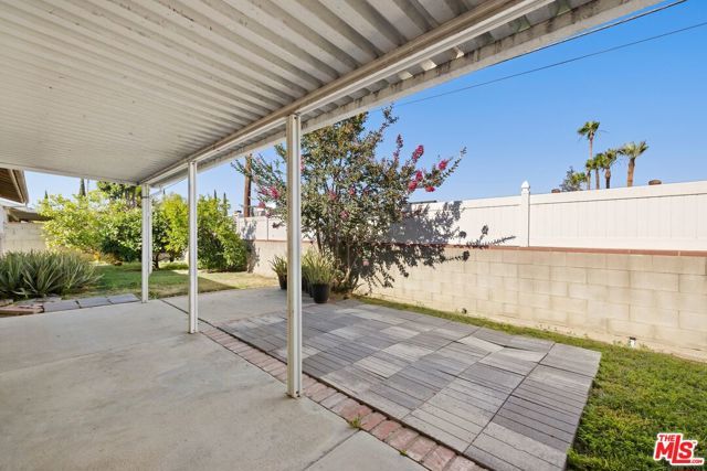 7042 Jon Allan Drive, North Hollywood (los Angeles), CA 91605