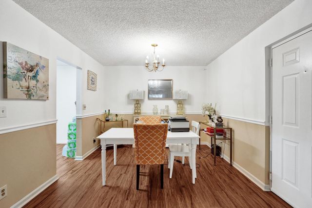 9840 Pineapple Tree Drive 204, Boynton Beach, FL 33436