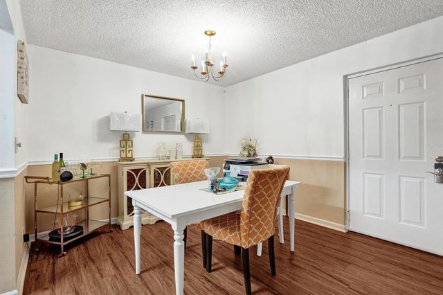 9840 Pineapple Tree Drive 204, Boynton Beach, FL 33436