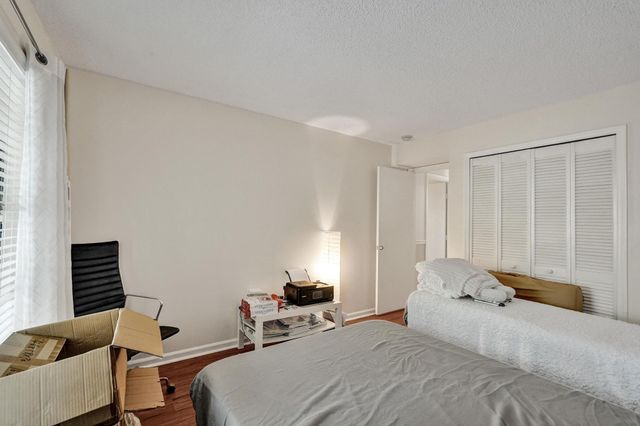 9840 Pineapple Tree Drive 204, Boynton Beach, FL 33436