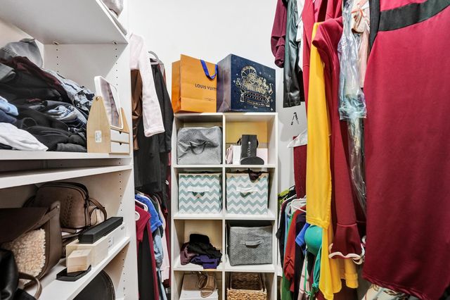 9840 Pineapple Tree Drive 204, Boynton Beach, FL 33436