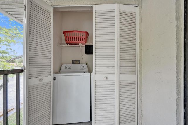 9840 Pineapple Tree Drive 204, Boynton Beach, FL 33436