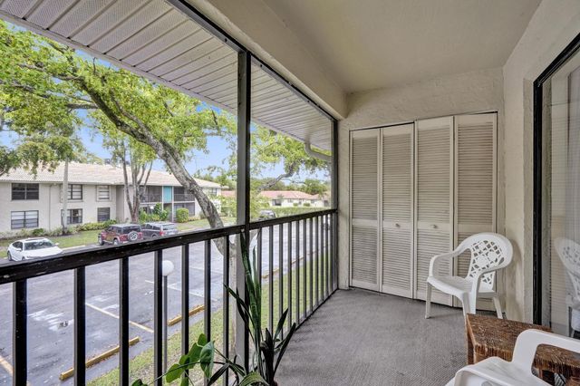 9840 Pineapple Tree Drive 204, Boynton Beach, FL 33436