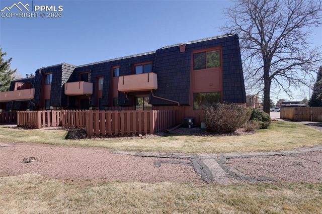 2973 Mesa Road A, Colorado Springs, CO 80904