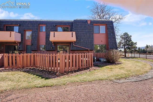 2973 Mesa Road A, Colorado Springs, CO 80904