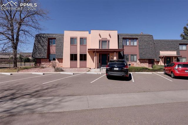 2973 Mesa Road A, Colorado Springs, CO 80904