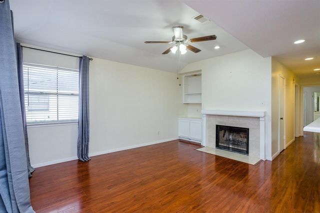 1103 Dulles Avenue 201, Stafford, TX 77477