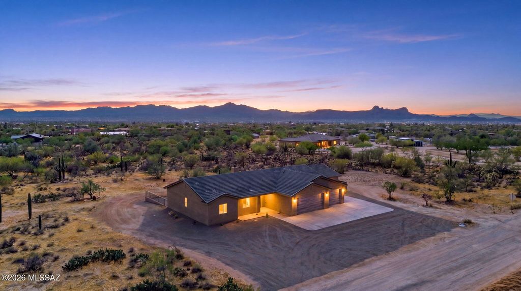 3855 W Camino Del Norte W, Tucson, AZ 85742