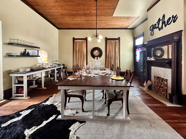 203 S 1st St, Leesville, LA 71446