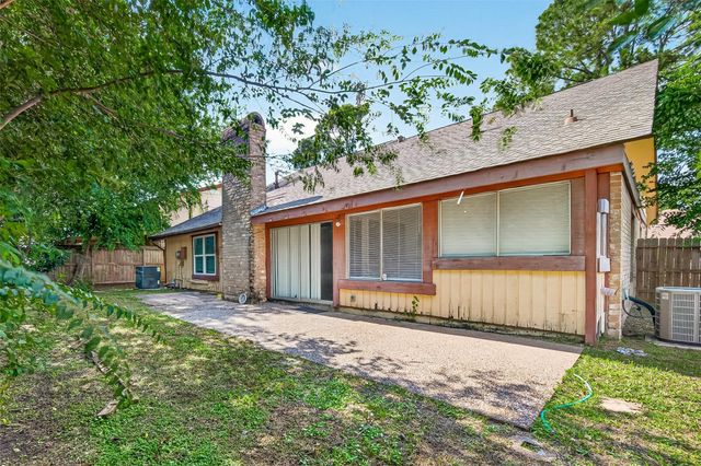 6203 Downwood Forest Drive, Houston, TX 77088