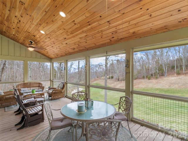 324 Austin Mountain Drive, Burnsville, NC 28714