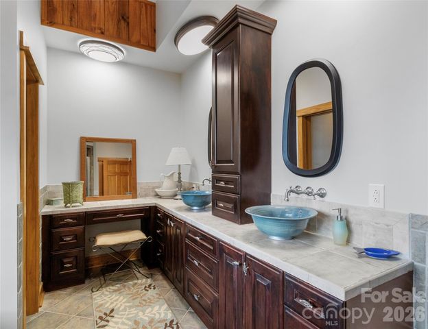 324 Austin Mountain Drive, Burnsville, NC 28714