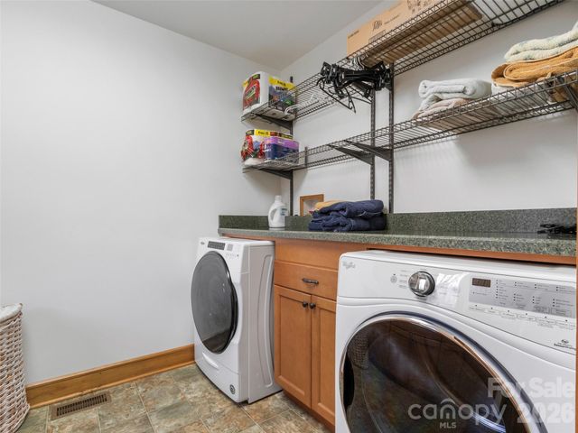 324 Austin Mountain Drive, Burnsville, NC 28714