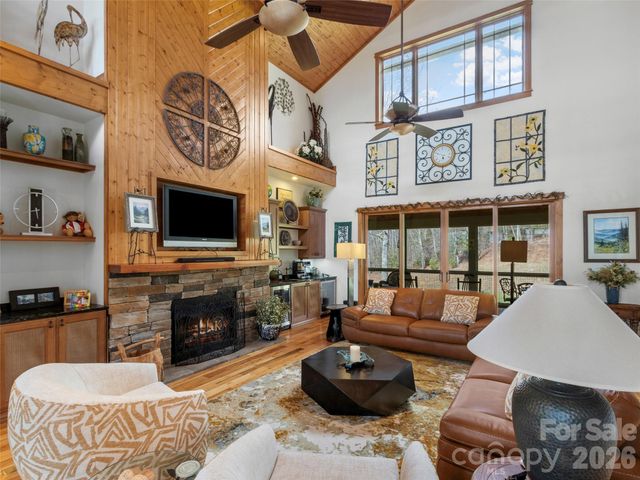 324 Austin Mountain Drive, Burnsville, NC 28714