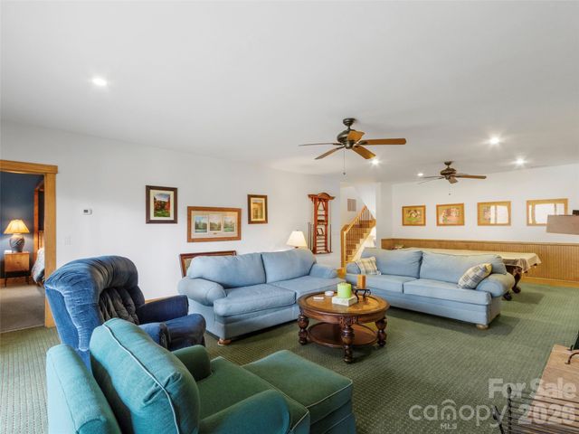 324 Austin Mountain Drive, Burnsville, NC 28714
