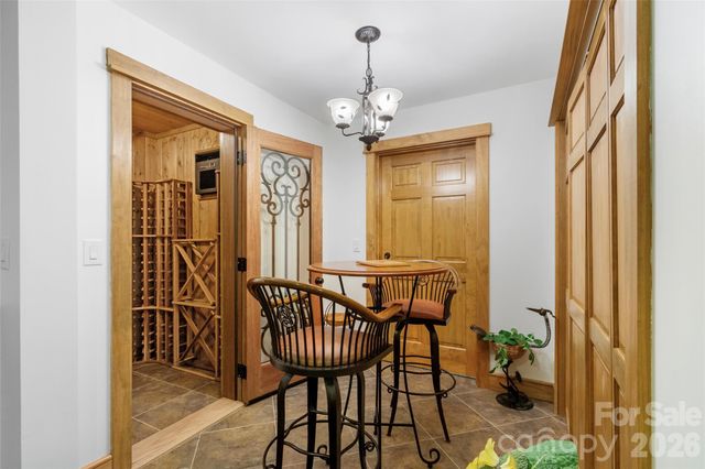 324 Austin Mountain Drive, Burnsville, NC 28714