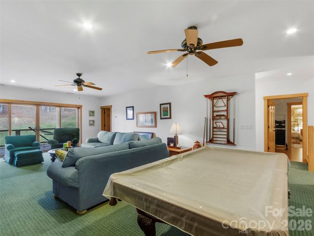 324 Austin Mountain Drive, Burnsville, NC 28714