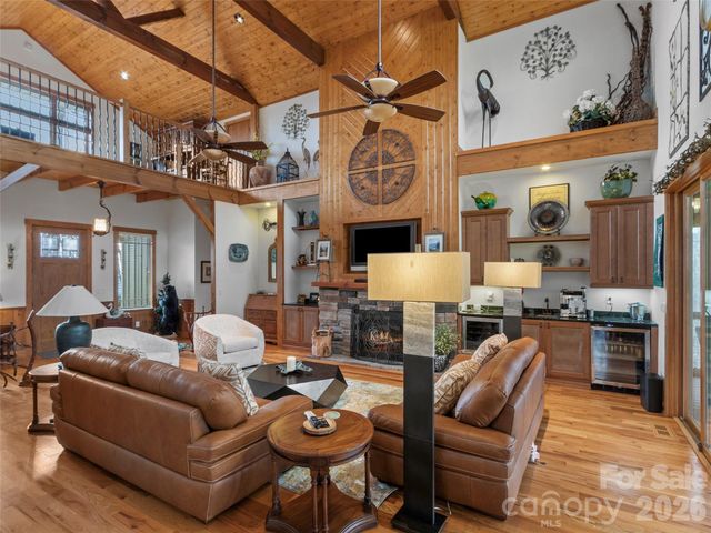 324 Austin Mountain Drive, Burnsville, NC 28714