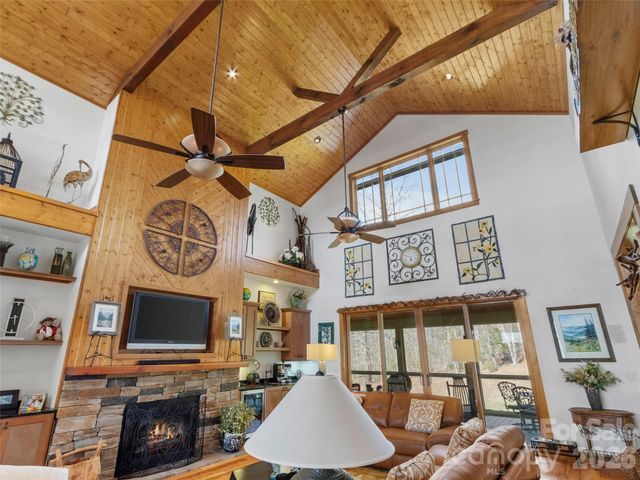 324 Austin Mountain Drive, Burnsville, NC 28714