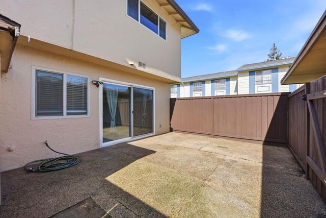 27492 Ponderosa Court, Hayward, CA 94545
