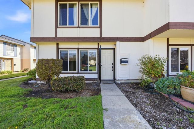 27492 Ponderosa Court, Hayward, CA 94545