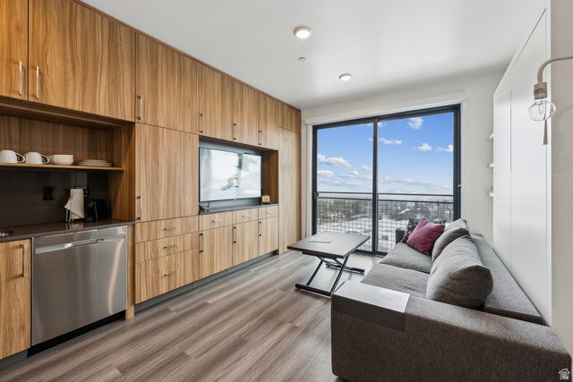 2670 W CANYONS RESORT DR #325, Park City, UT 84098