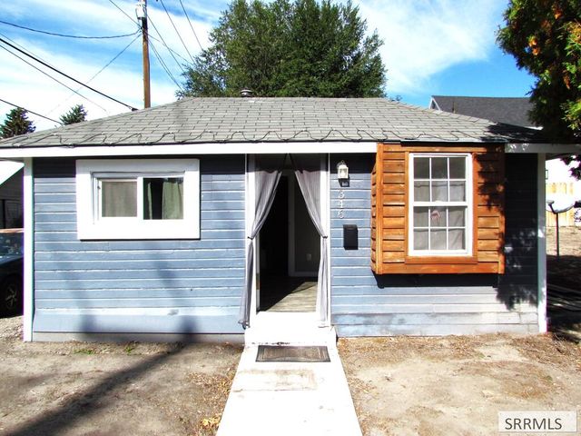 346 Chamberlin, Idaho Falls, ID 83402