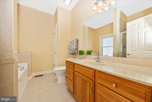 1 KELLER LN, Middletown, MD 21769