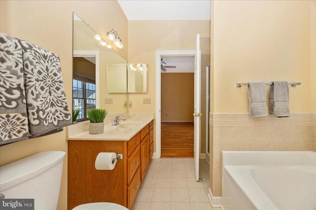 1 KELLER LN, Middletown, MD 21769