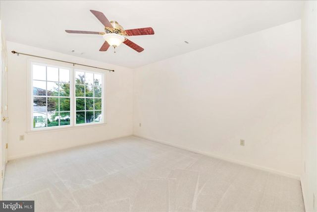 1 KELLER LN, Middletown, MD 21769