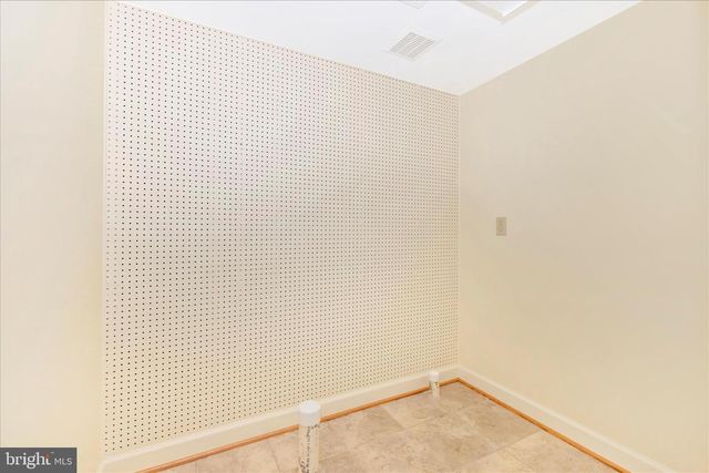 1 KELLER LN, Middletown, MD 21769